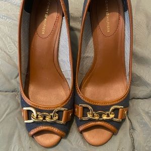 Tommy Hilfiger wedges - size 7